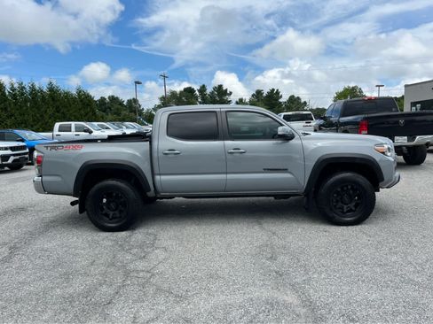 Used 2021 Toyota Tacoma TRD Off-Road AWD/4WD image 2