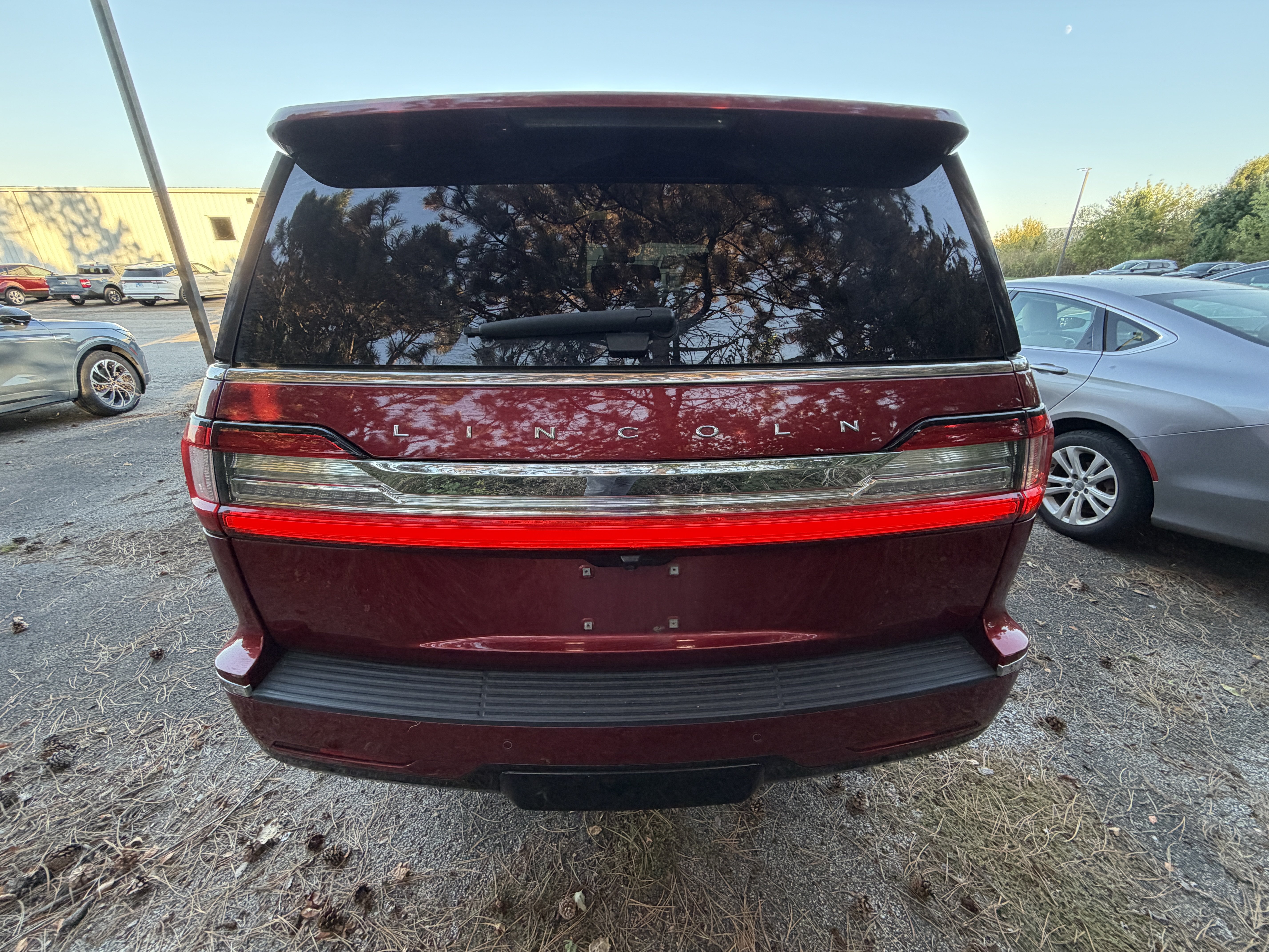 Used 2019 Lincoln Navigator Reserve AWD/4WD image 14