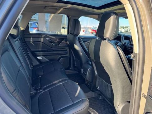 Used 2025 Lincoln Corsair Grand Touring w/ Equipment Group 301A image 10