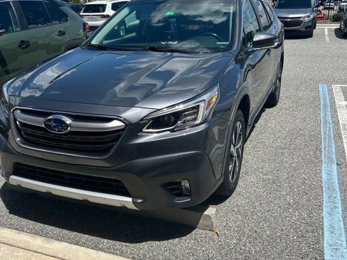 Used 2022 Subaru Outback Limited AWD/4WD image 1