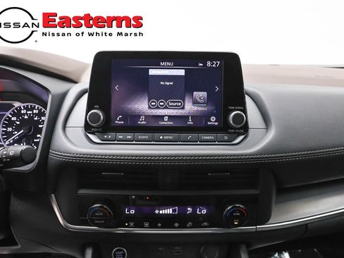 Used 2023 Nissan Rogue SV AWD/4WD image 12
