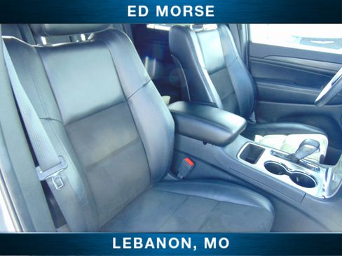 Used 2019 Jeep Grand Cherokee Altitude image 14