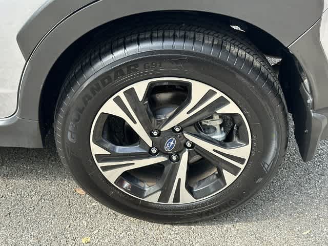 Certified 2025 Subaru Crosstrek 2.5i Premium AWD/4WD image 5