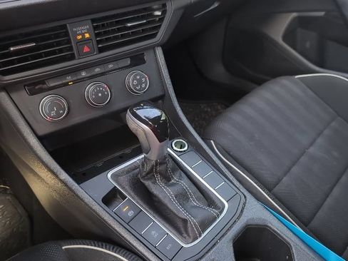 Used 2023 Volkswagen Jetta Sport FWD image 19