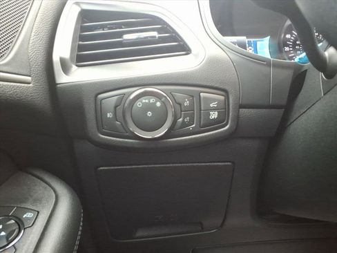 Certified 2022 Ford Edge SEL w/ Convenience Package image 15