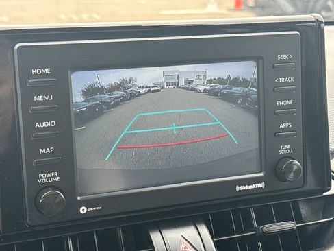 Used 2022 Toyota RAV4 XLE image 24