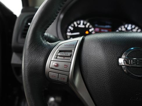 Used 2015 Nissan Altima 2.5 SL w/ Moonroof Package FWD image 24