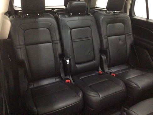 Used 2021 Lincoln Aviator Reserve w/ Elements Package Plus image 40