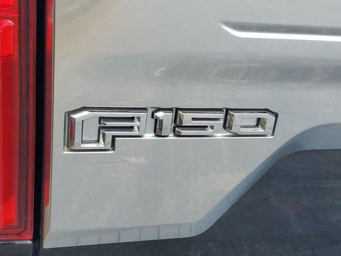 Used 2018 Ford F150 Platinum w/ Equipment Group 701A Luxury AWD/4WD image 11