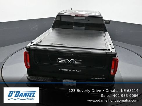 Used 2020 GMC Sierra 1500 Denali w/ Denali Premium Package AWD/4WD image 17