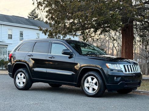 Used 2012 Jeep Grand Cherokee Laredo image 6