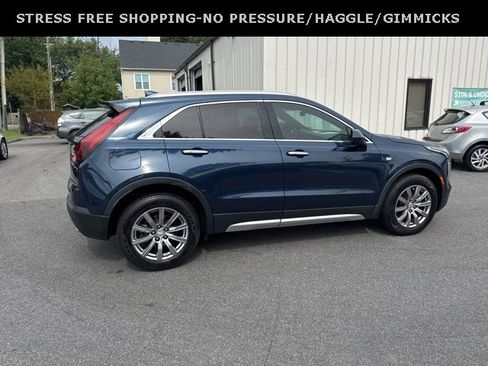 Used 2019 Cadillac XT4 Premium Luxury image 3