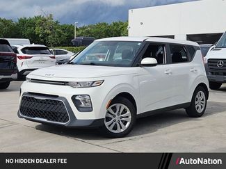 Used 2022 Kia Soul LX FWD video 1
