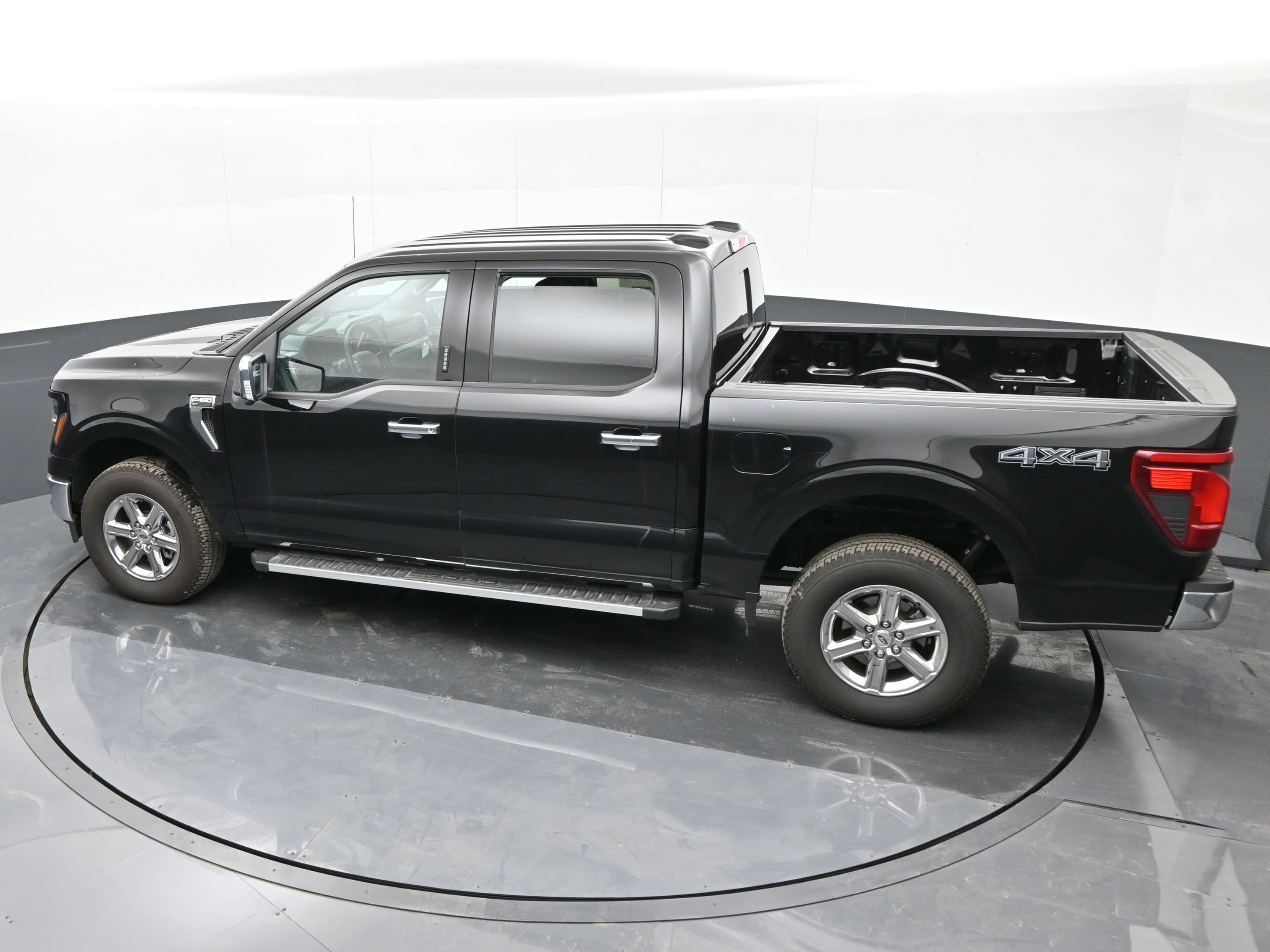 Used 2024 Ford F150 XLT w/ Equipment Group 302A MID AWD/4WD image 28