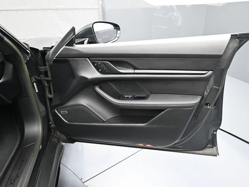 Certified 2023 Porsche Taycan 4 Cross Turismo image 29