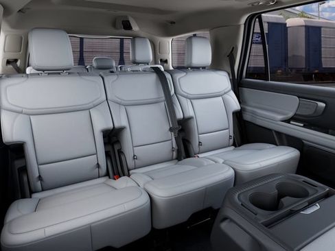 New 2027 Ford Expedition Platinum AWD/4WD image 11