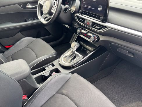 Used 2024 Kia Forte GT-Line image 16