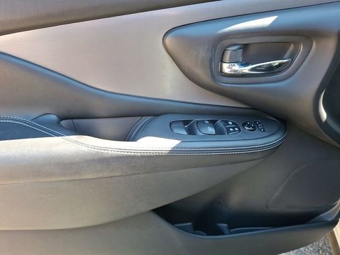 Used 2021 Nissan Murano S image 13