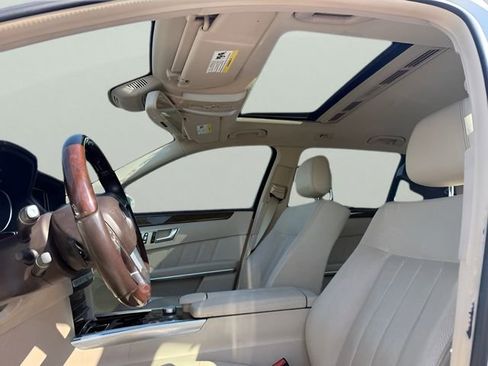 Used 2014 Mercedes-Benz E 350 4MATIC Wagon image 9