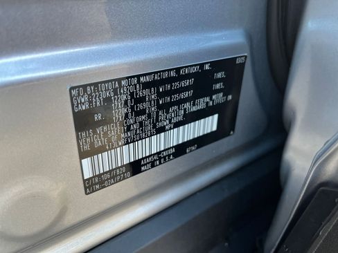 Used 2025 Toyota RAV4 LE image 28