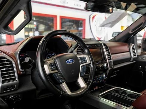 Used 2021 Ford F350 Platinum AWD/4WD image 17
