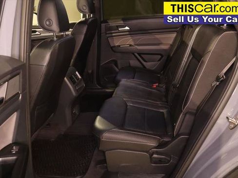 Used 2021 Volkswagen Atlas Cross Sport SE w/ Panoramic Sunroof Package FWD image 26
