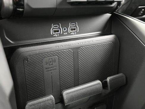 Used 2025 RAM 1500 Laramie image 25