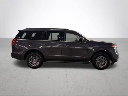 Used 2025 Ford Expedition Active AWD/4WD image 8
