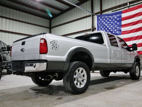 Used 2015 Ford F350 Lariat AWD/4WD image 11