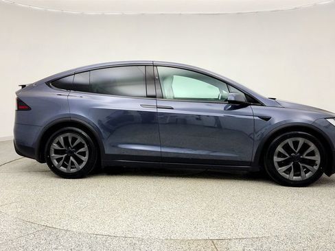 Used 2023 Tesla Model X AWD/4WD image 4