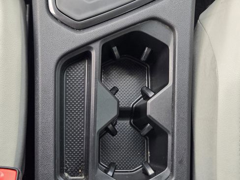 Used 2019 Volkswagen Tiguan SEL FWD image 32