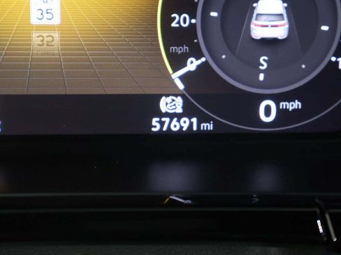 Used 2024 Volkswagen Atlas Cross Sport SEL AWD/4WD image 41