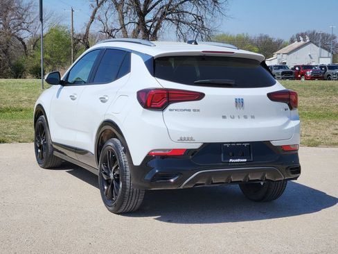 Used 2024 Buick Encore GX Sport Touring image 5
