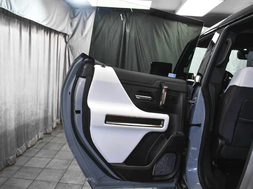 Used 2025 GMC Hummer EV 3X AWD/4WD image 12