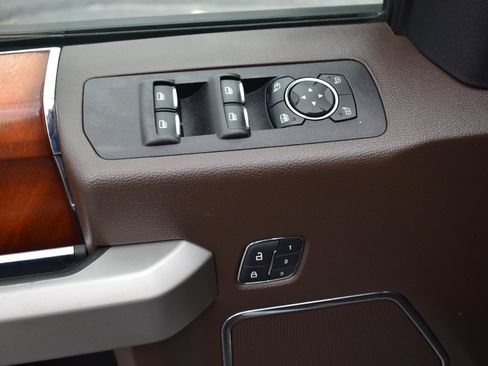 Used 2020 Ford F150 King Ranch image 40