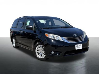 Used 2017 Toyota Sienna XLE w/ XLE Navigation Package