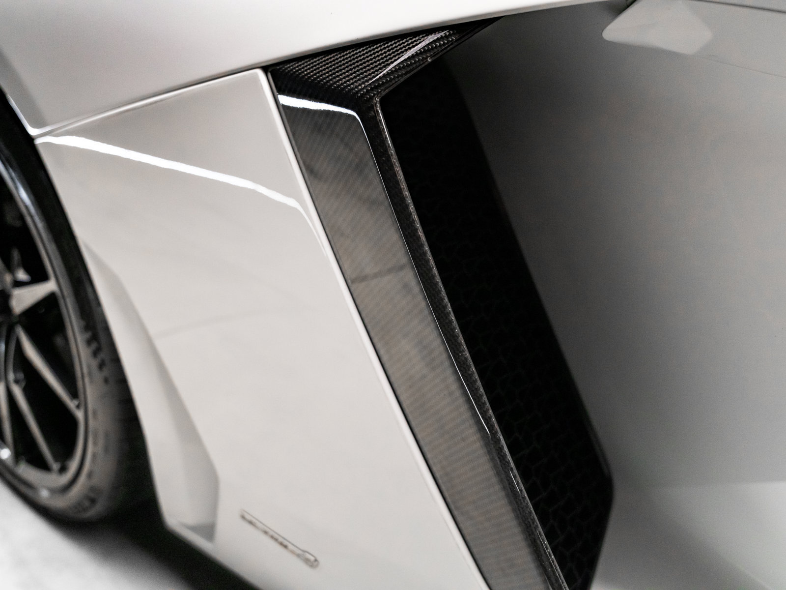 Used 2014 Lamborghini Aventador LP 700-4 AWD/4WD image 8