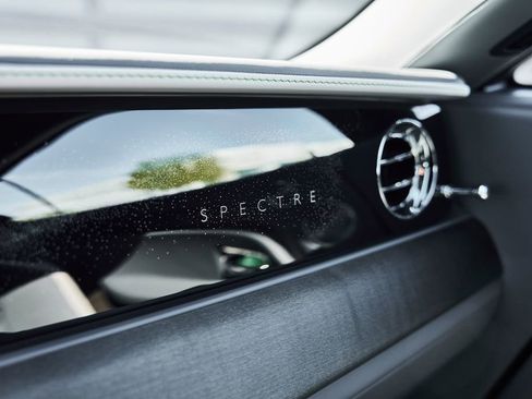 Used 2024 Rolls-Royce Spectre w/ Spectre Launch Package AWD/4WD image 82