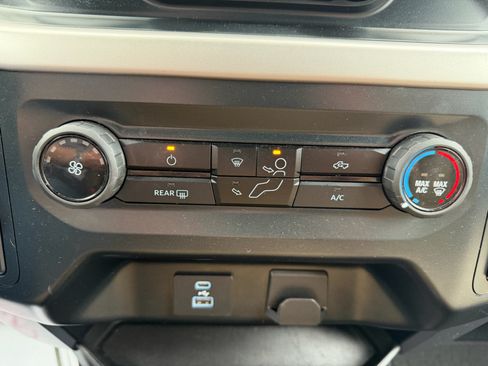 Used 2023 Ford F150 XLT AWD/4WD image 23