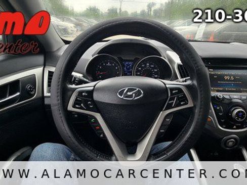 Used 2013 Hyundai Veloster RE:MIX Edition FWD image 28