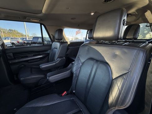 Used 2019 Ford Expedition Max Platinum image 27