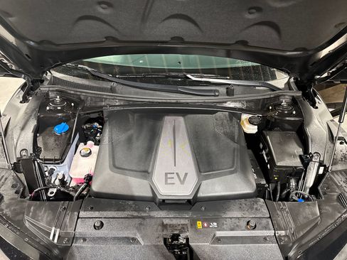 Certified 2024 Kia EV6 Wind w/ Wind Technology Package AWD/4WD image 27