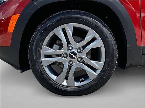 Used 2022 Kia Seltos S FWD image 10