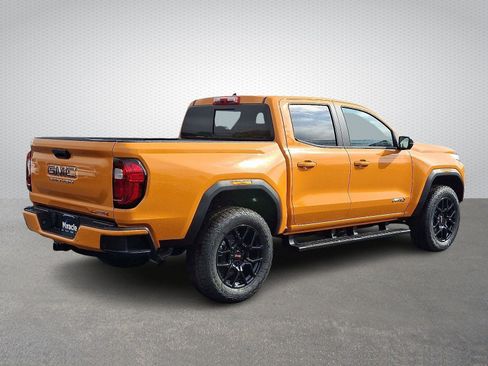 New 2026 GMC Canyon AT4 w/ Technology Plus Package AWD/4WD image 5