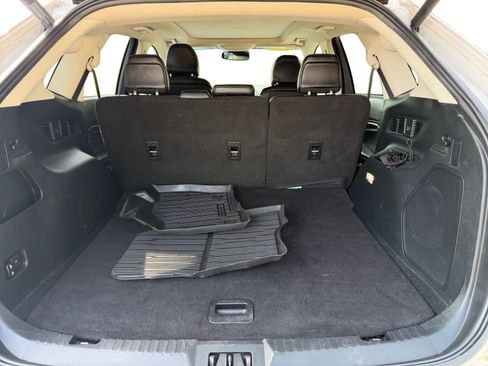 Used 2019 Ford Edge Titanium w/ Equipment Group 301A AWD/4WD image 4