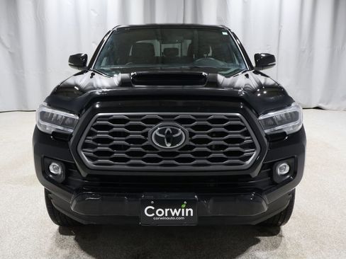 Used 2023 Toyota Tacoma TRD Sport image 8