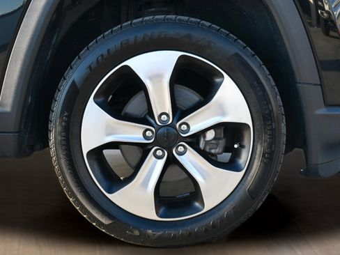 Used 2020 Jeep Compass Latitude w/ Popular Equipment Group image 35