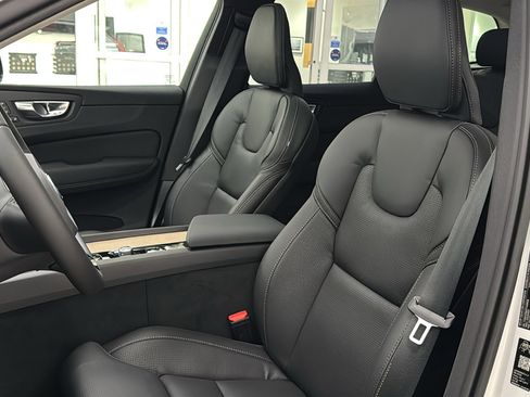 New 2026 Volvo XC60 B5 Ultra w/ Protection Package Premier AWD/4WD image 23