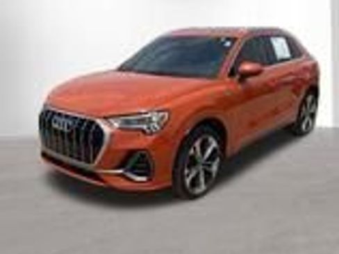 Used 2020 Audi Q3 2.0T Prestige w/ Prestige Package AWD/4WD image 3