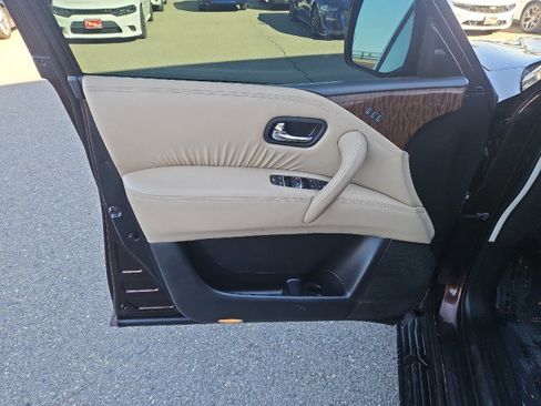 Used 2017 Nissan Armada Platinum image 9